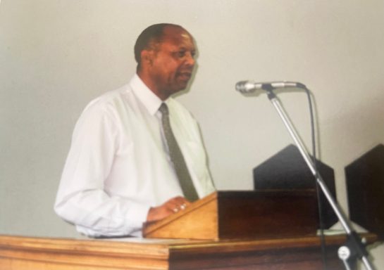 Bischop P J Robinson